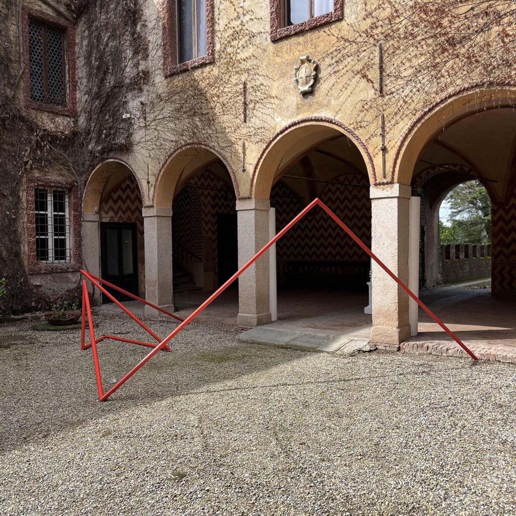 sign medieval modern